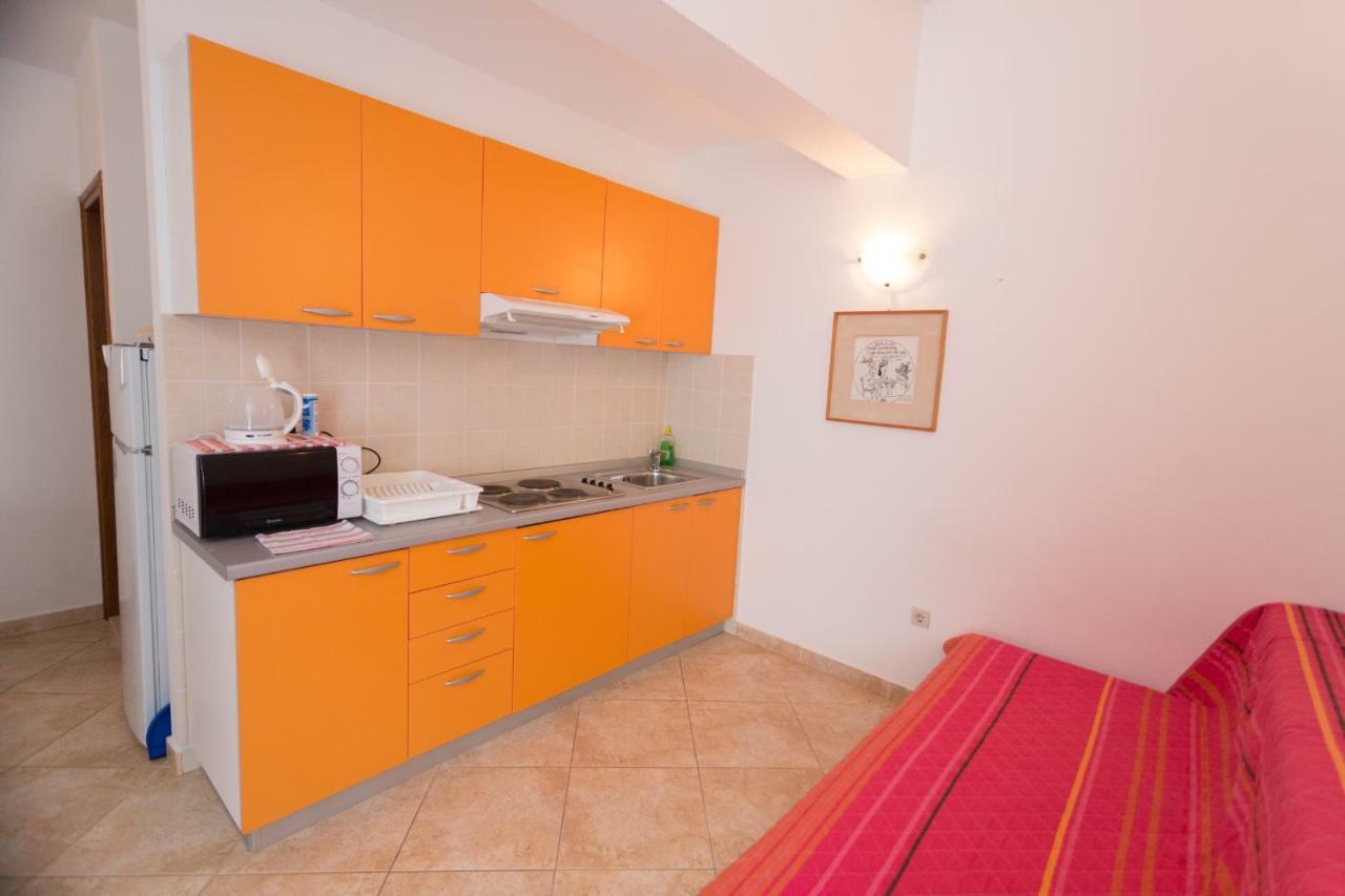 Apartments Gandalj Lokva Rogoznica Bagian luar foto